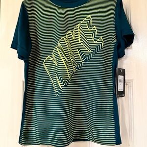 Nike Dri-fit Top NEW w Tags Boys size 7
